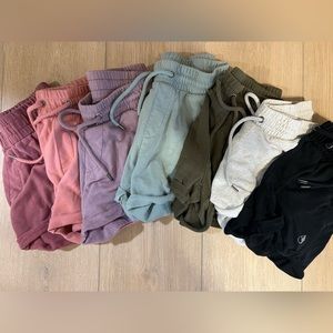 Lounge shorts bundle size M